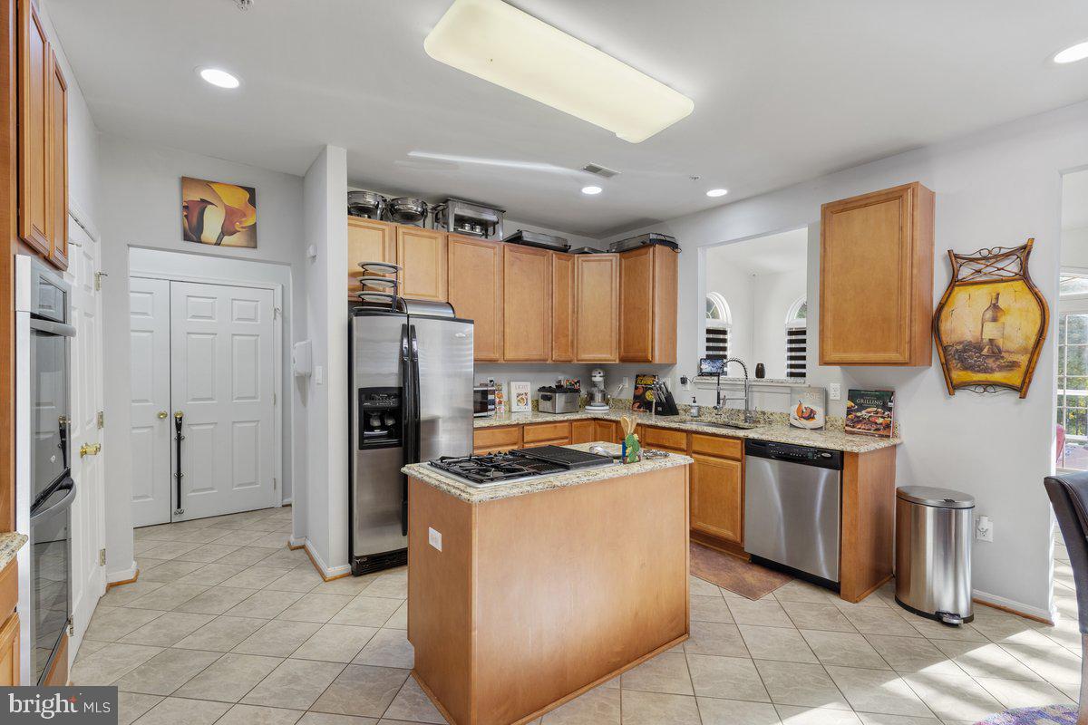 ARAGONA VILLAGE - Residential