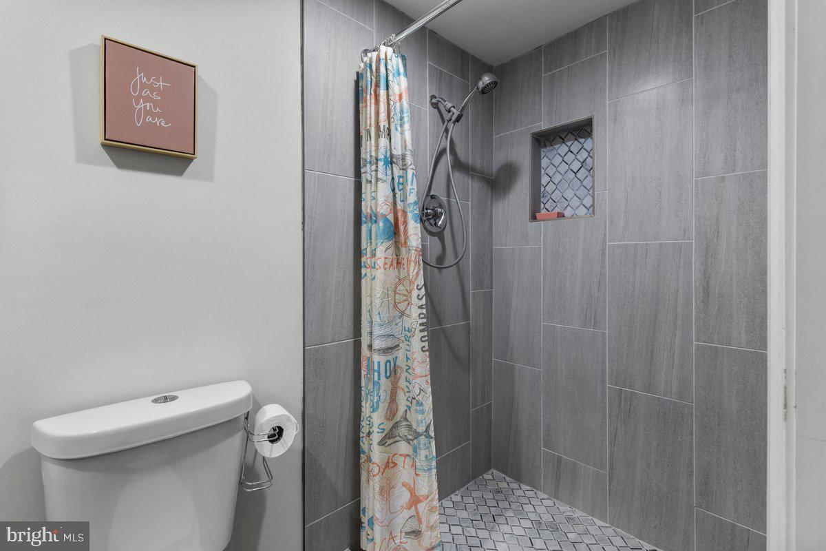 ARAGONA VILLAGE - Residential