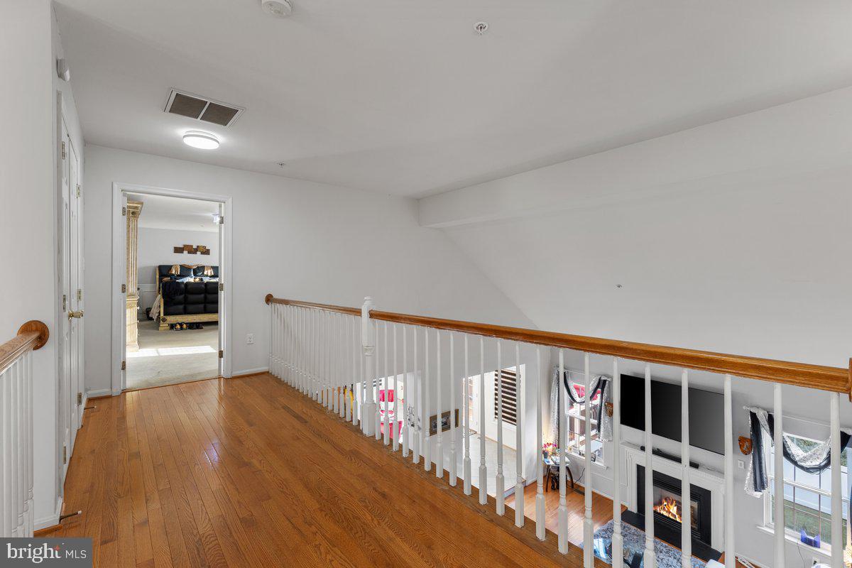 ARAGONA VILLAGE - Residential