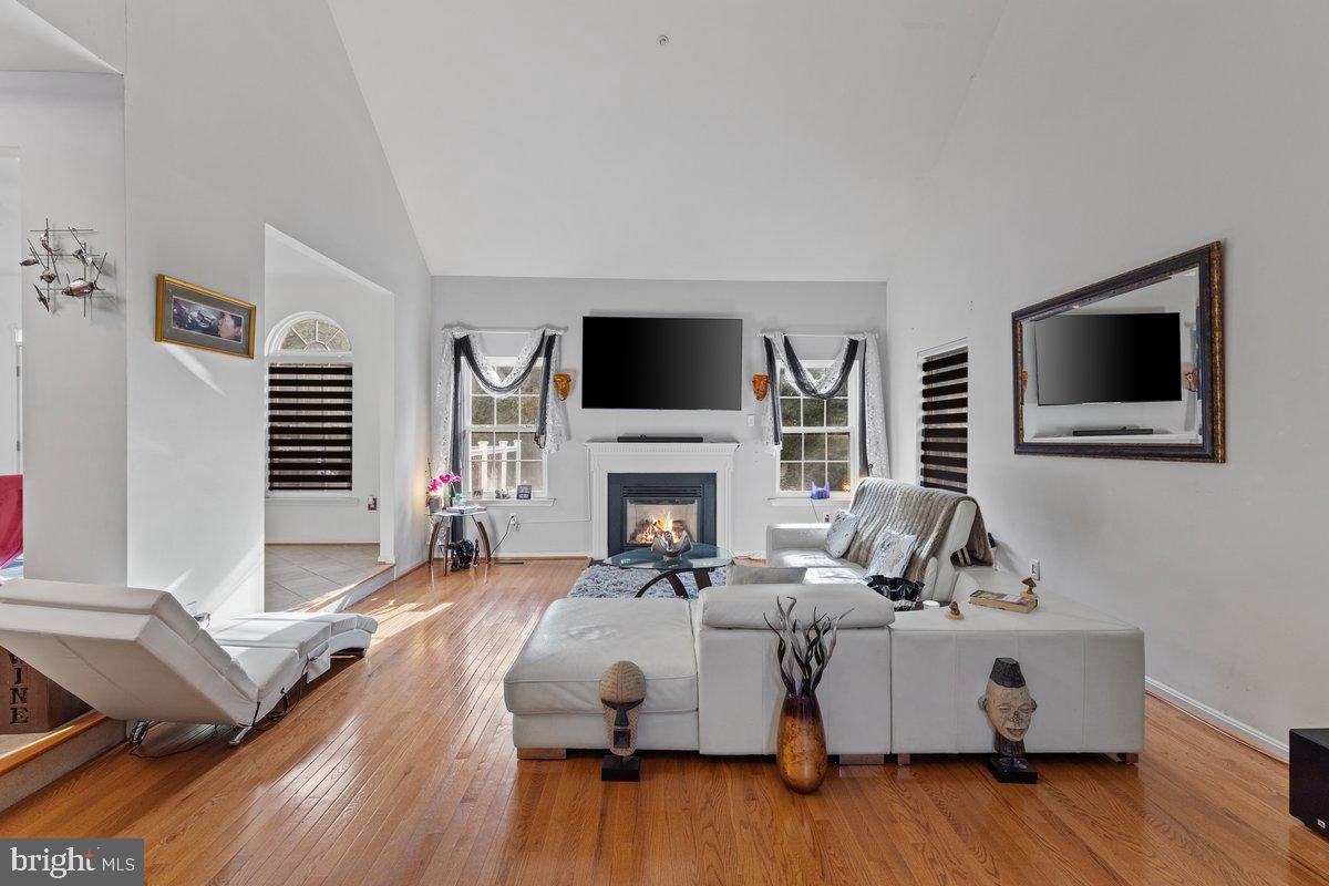 ARAGONA VILLAGE - Residential