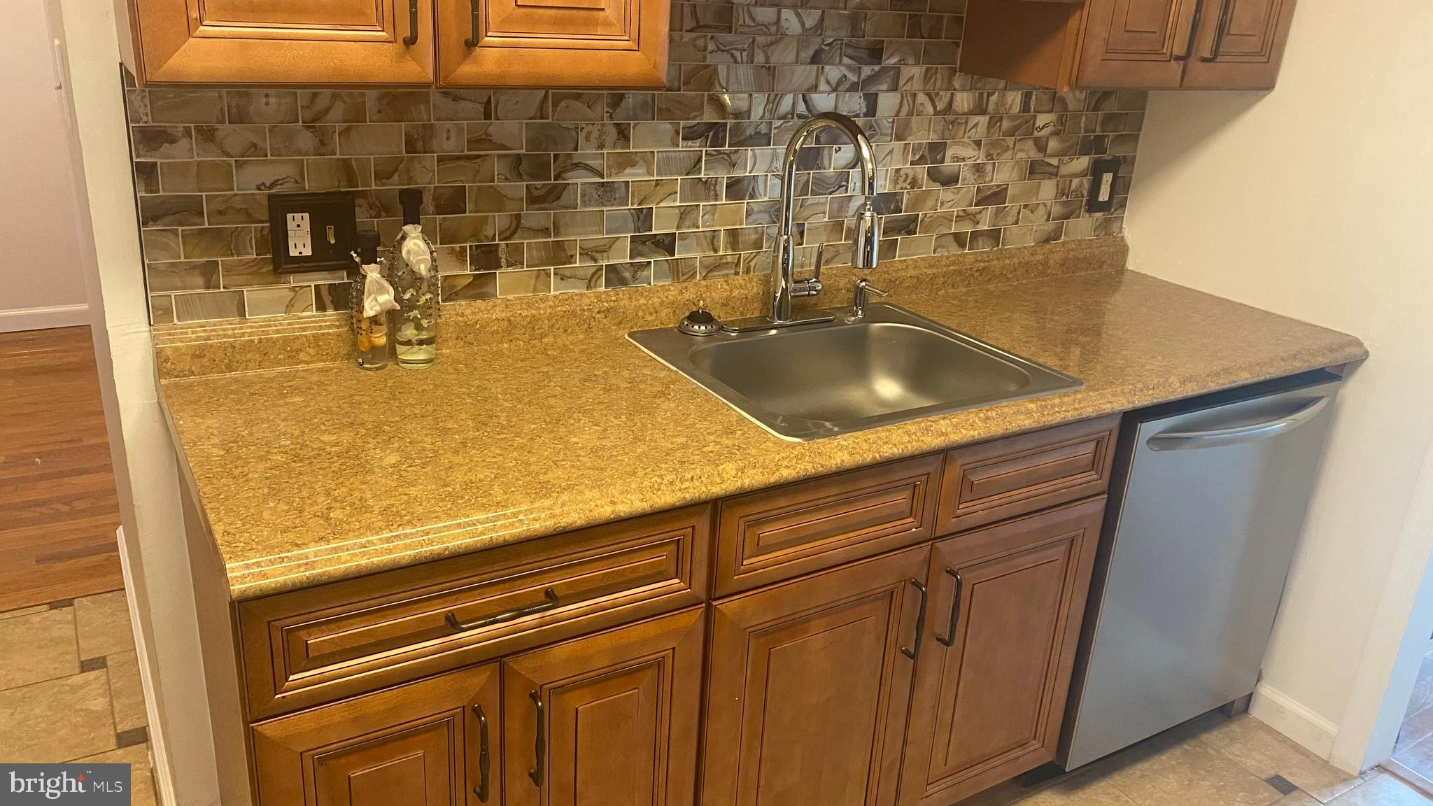 CIPRIANO WOODS - Residential Lease