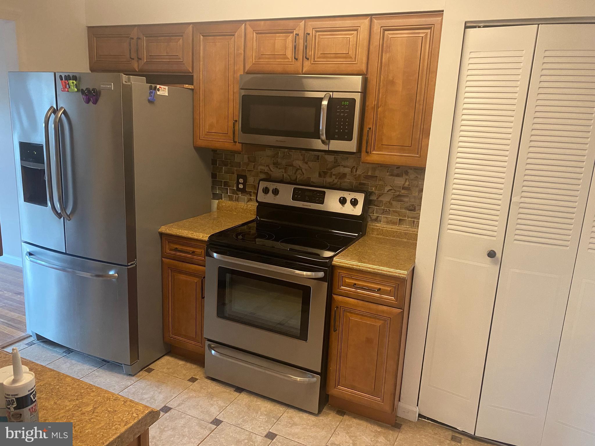 CIPRIANO WOODS - Residential Lease