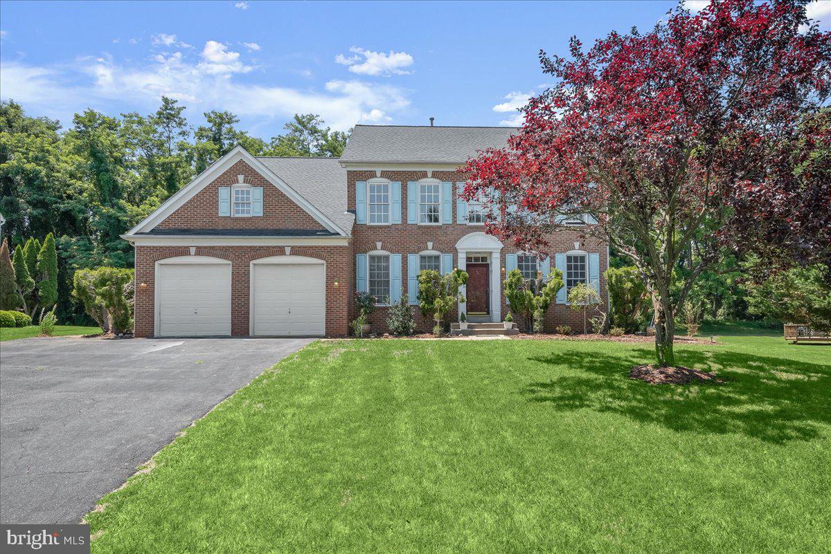 LLEWELLYN FIELDS - Residential