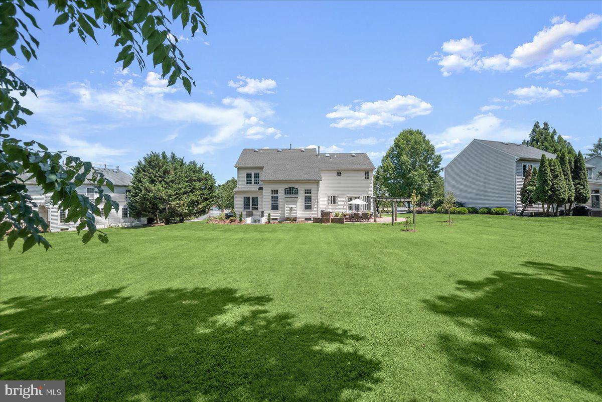 LLEWELLYN FIELDS - Residential