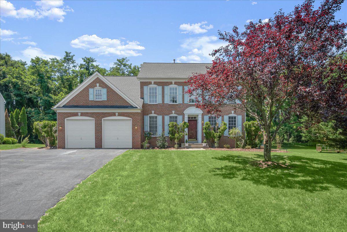 LLEWELLYN FIELDS - Residential