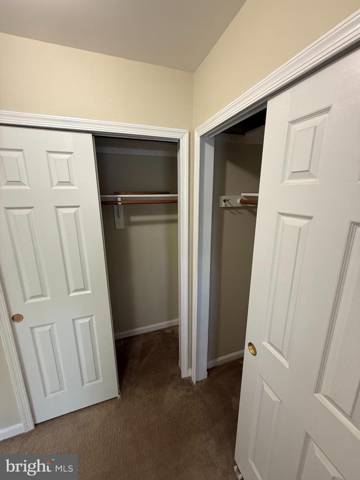 LEE MANOR - Residential