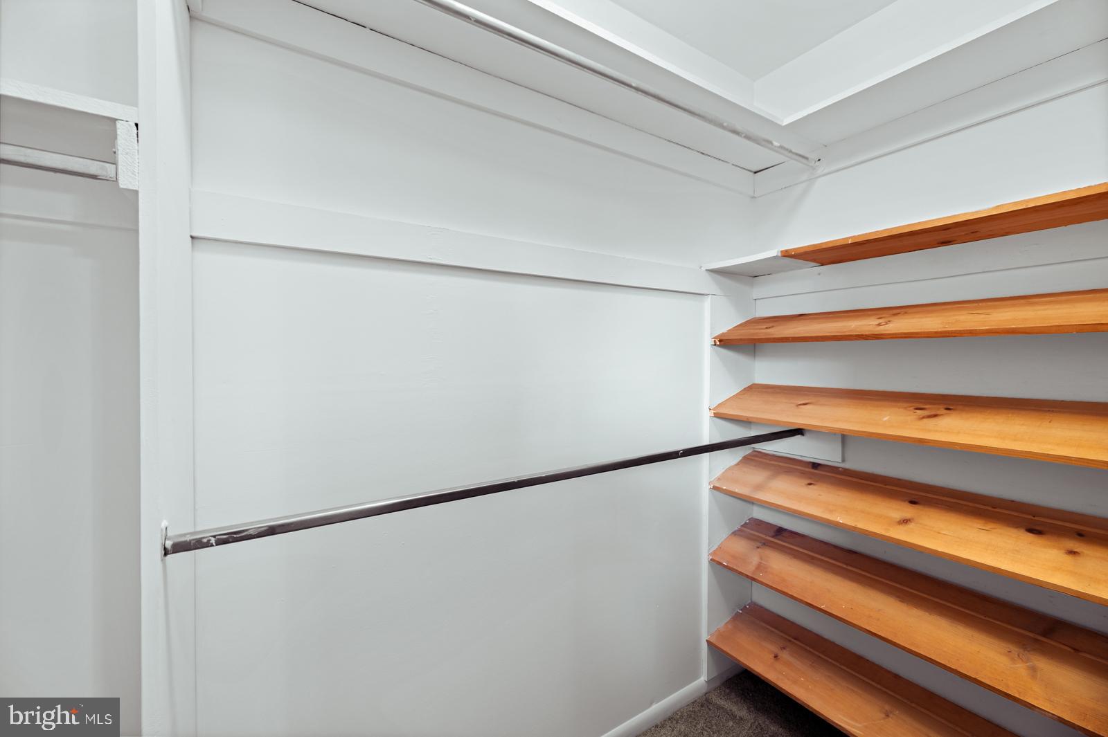 PINE VALLEY - Residential