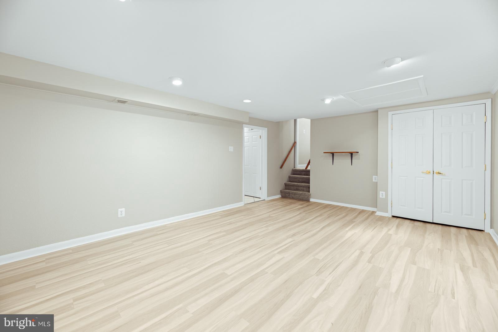 PINE VALLEY - Residential