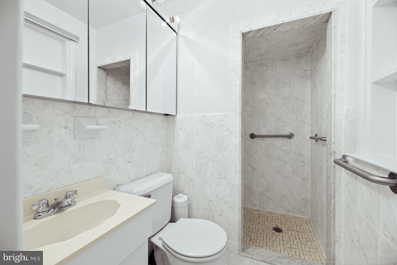 PINE VALLEY - Residential