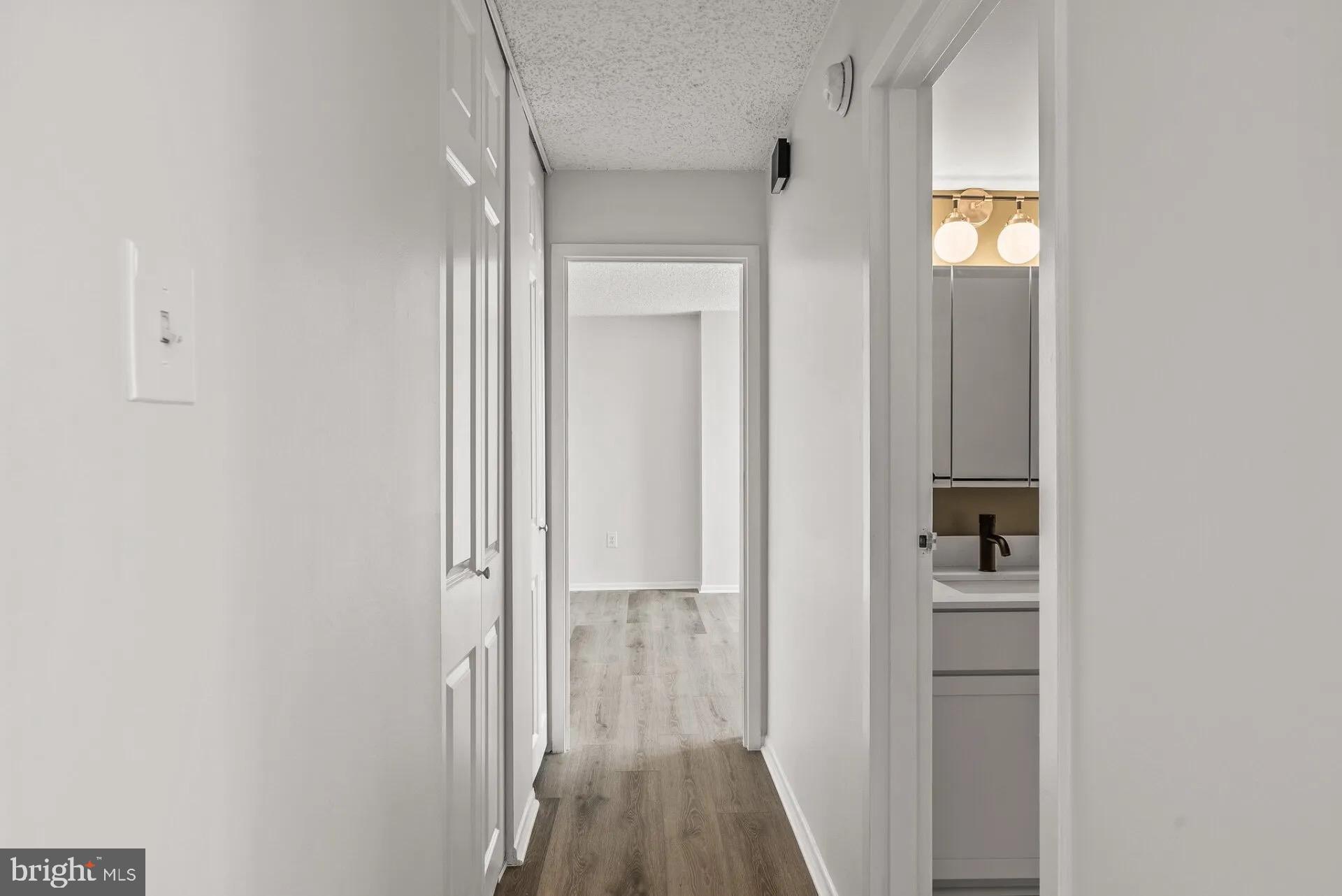 CENTER CITY - Residential Lease