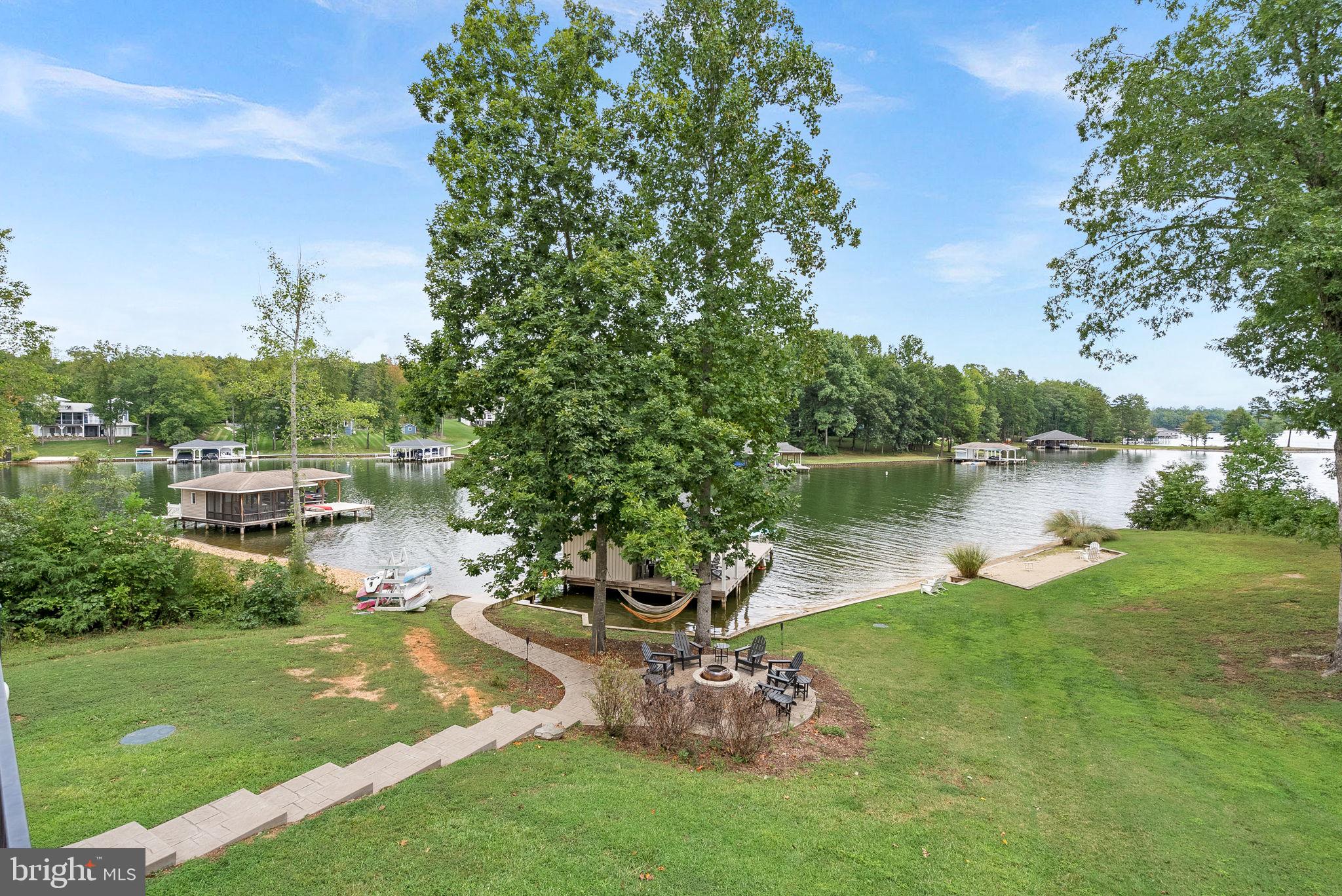 THE WATERS AT LAKE ANNA - Residential