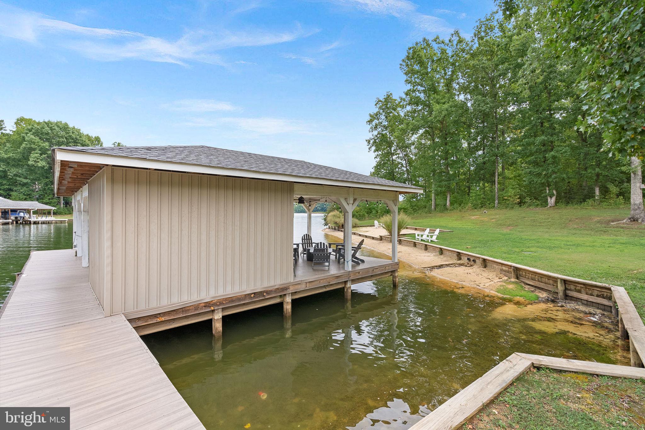 THE WATERS AT LAKE ANNA - Residential