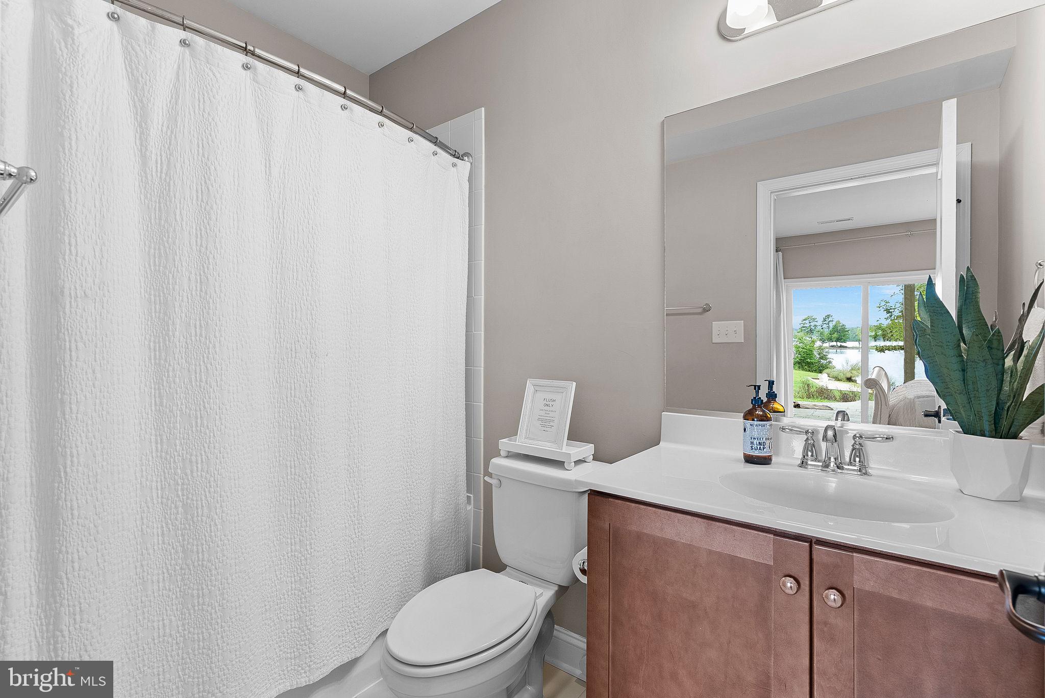 THE WATERS AT LAKE ANNA - Residential