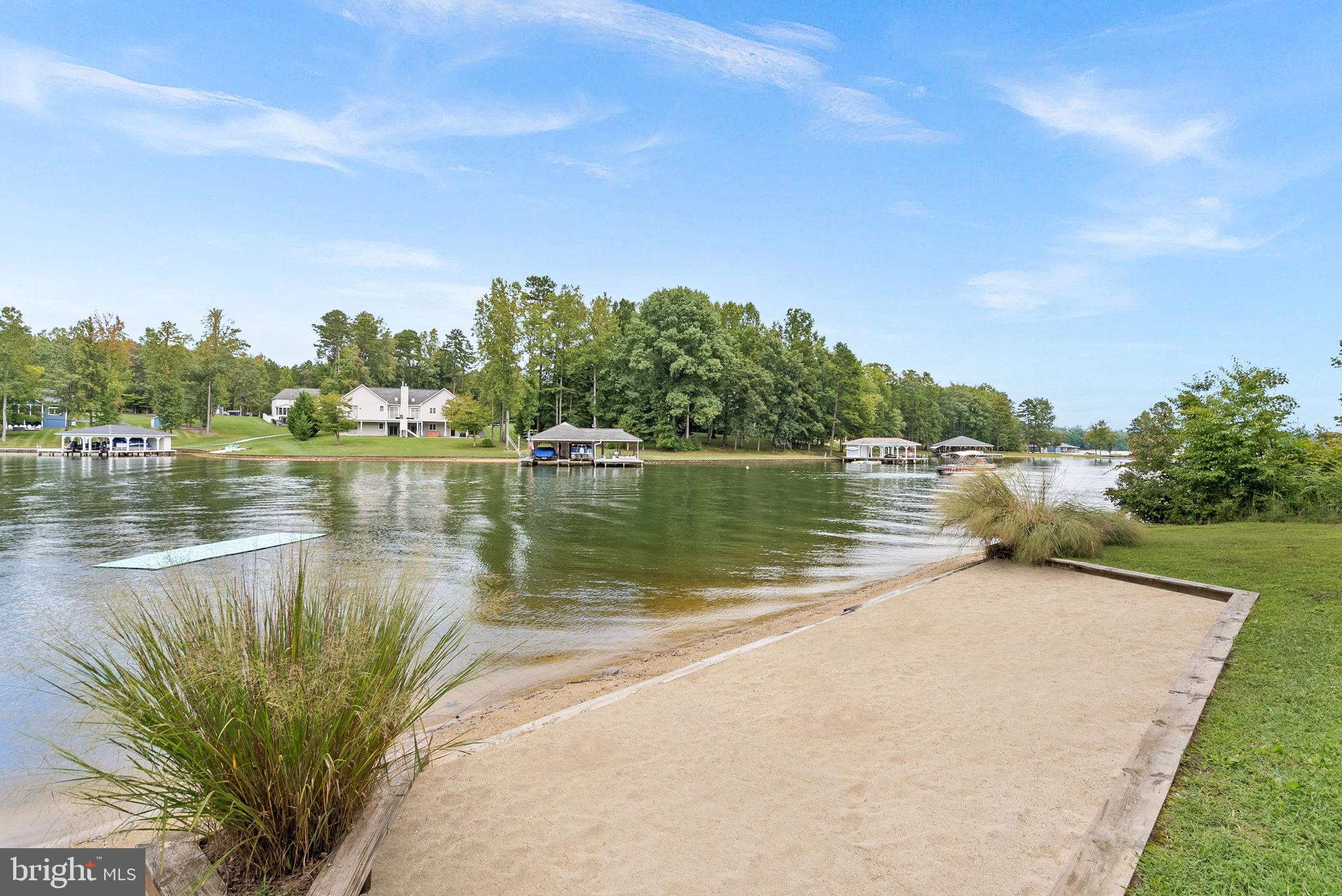 THE WATERS AT LAKE ANNA - Residential