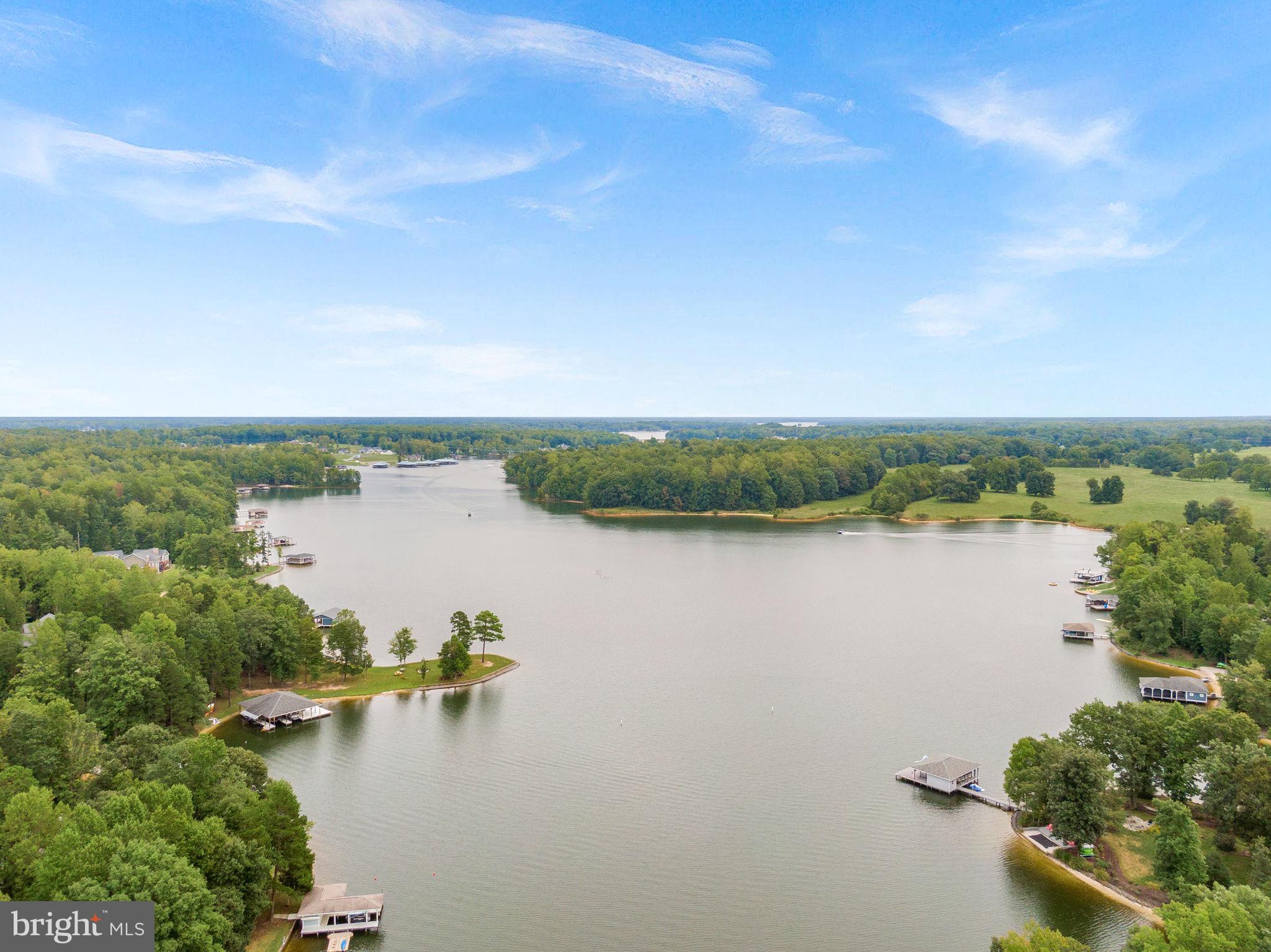 THE WATERS AT LAKE ANNA - Residential