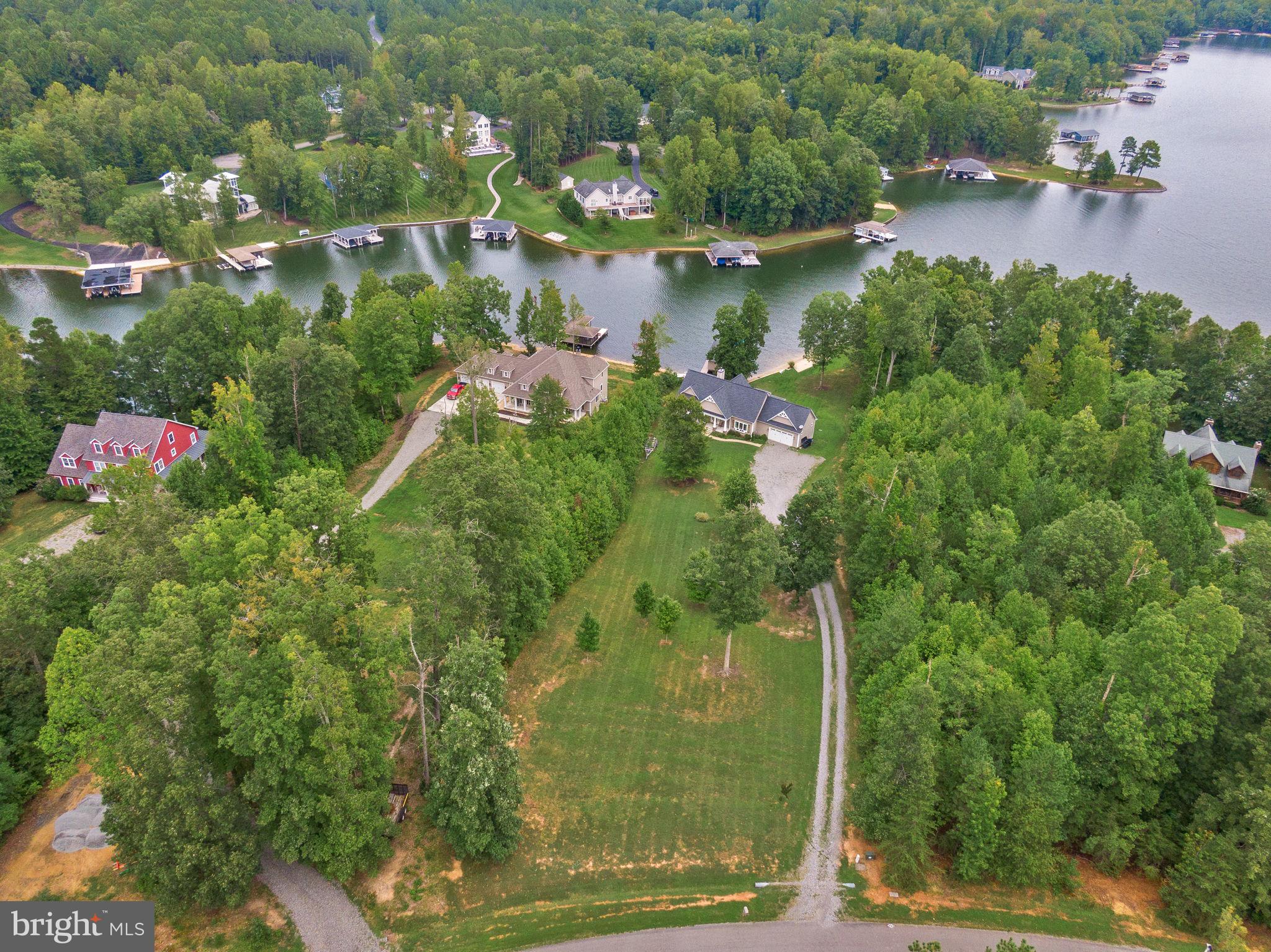 THE WATERS AT LAKE ANNA - Residential