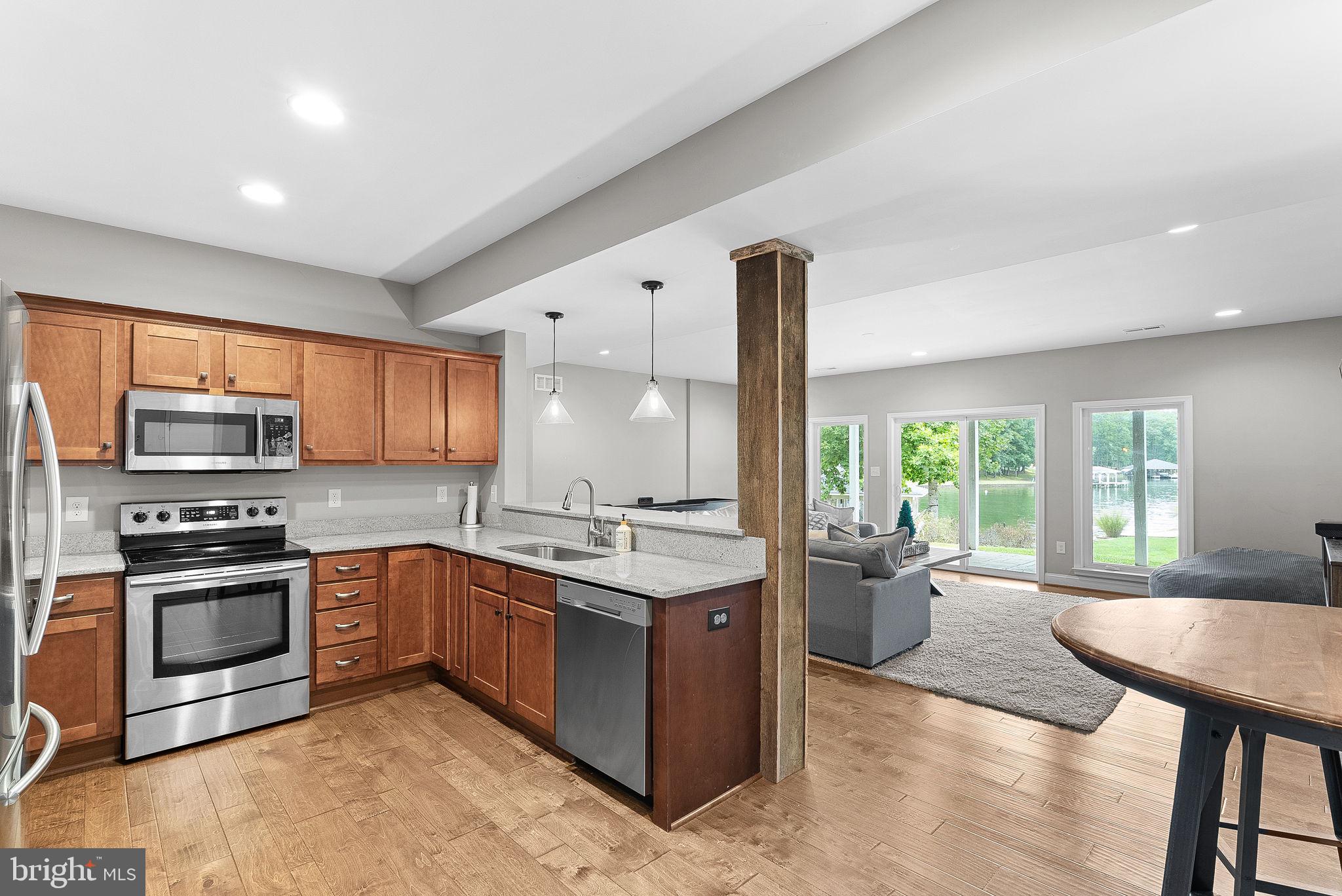 THE WATERS AT LAKE ANNA - Residential