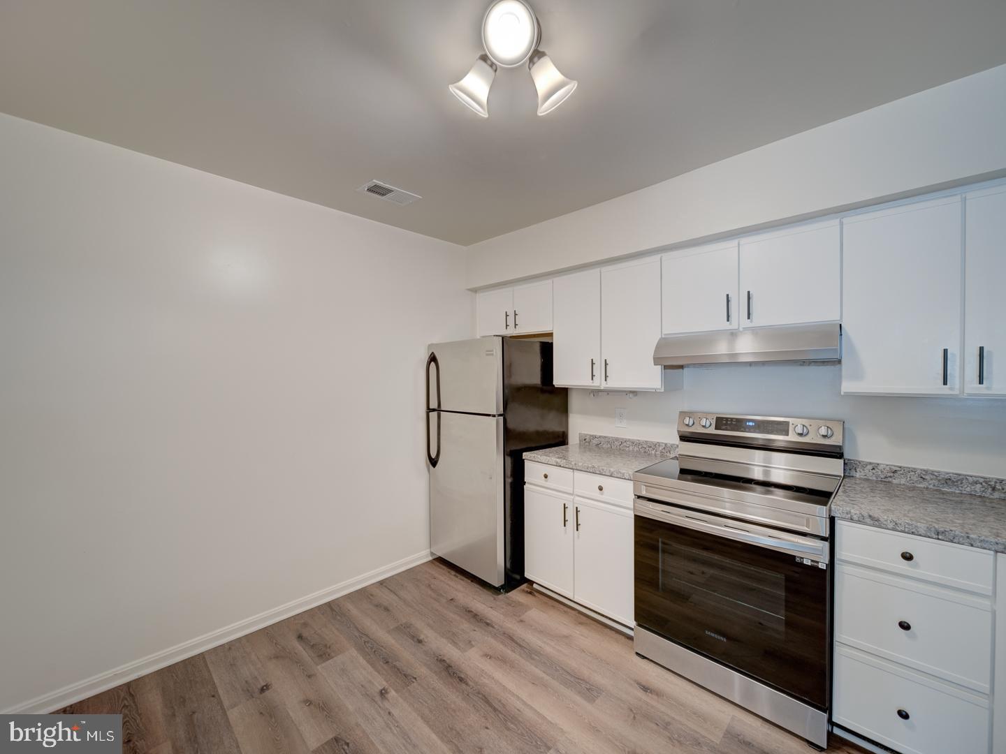 BRISTOL HOUSE - Residential