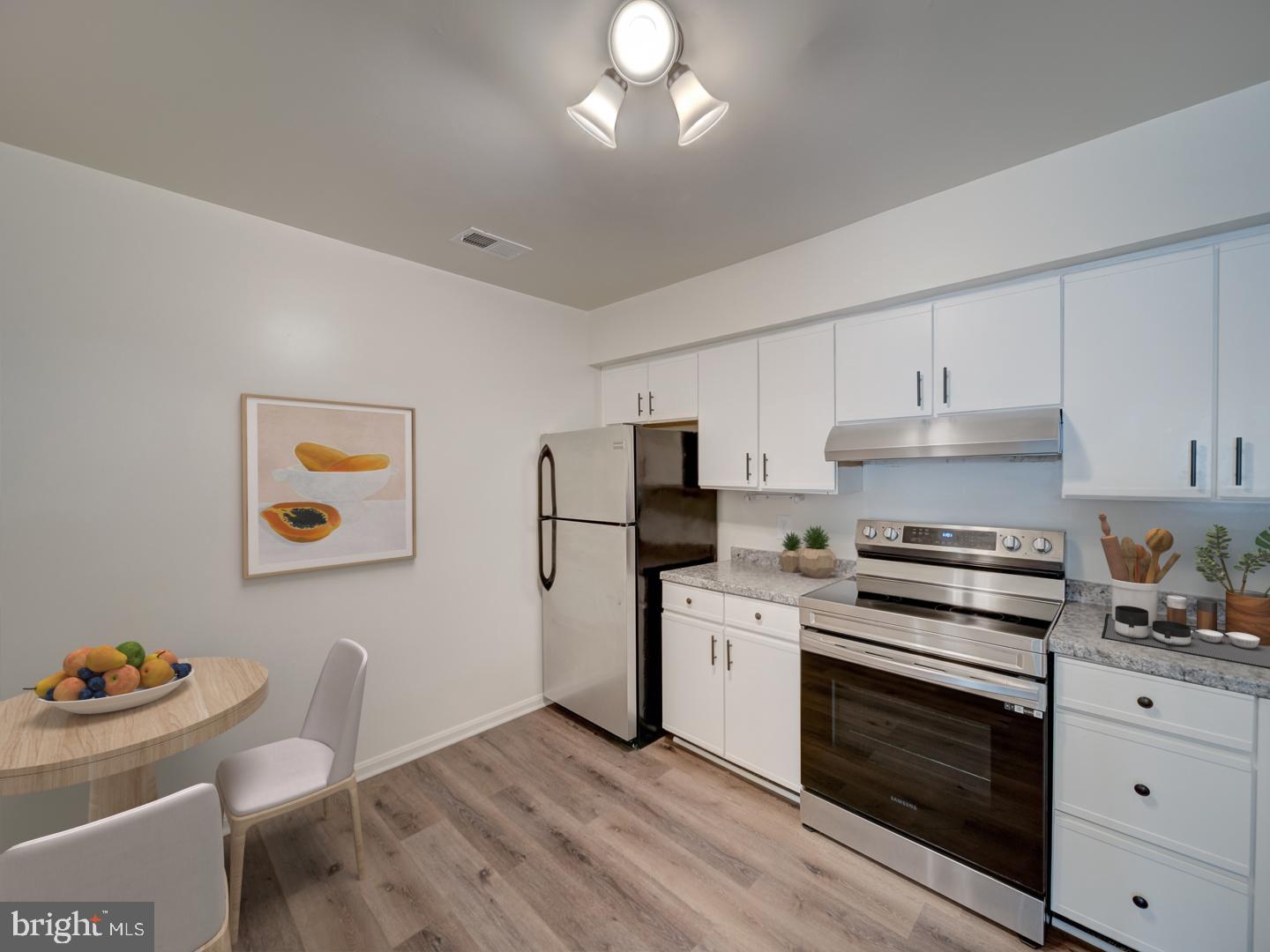 BRISTOL HOUSE - Residential