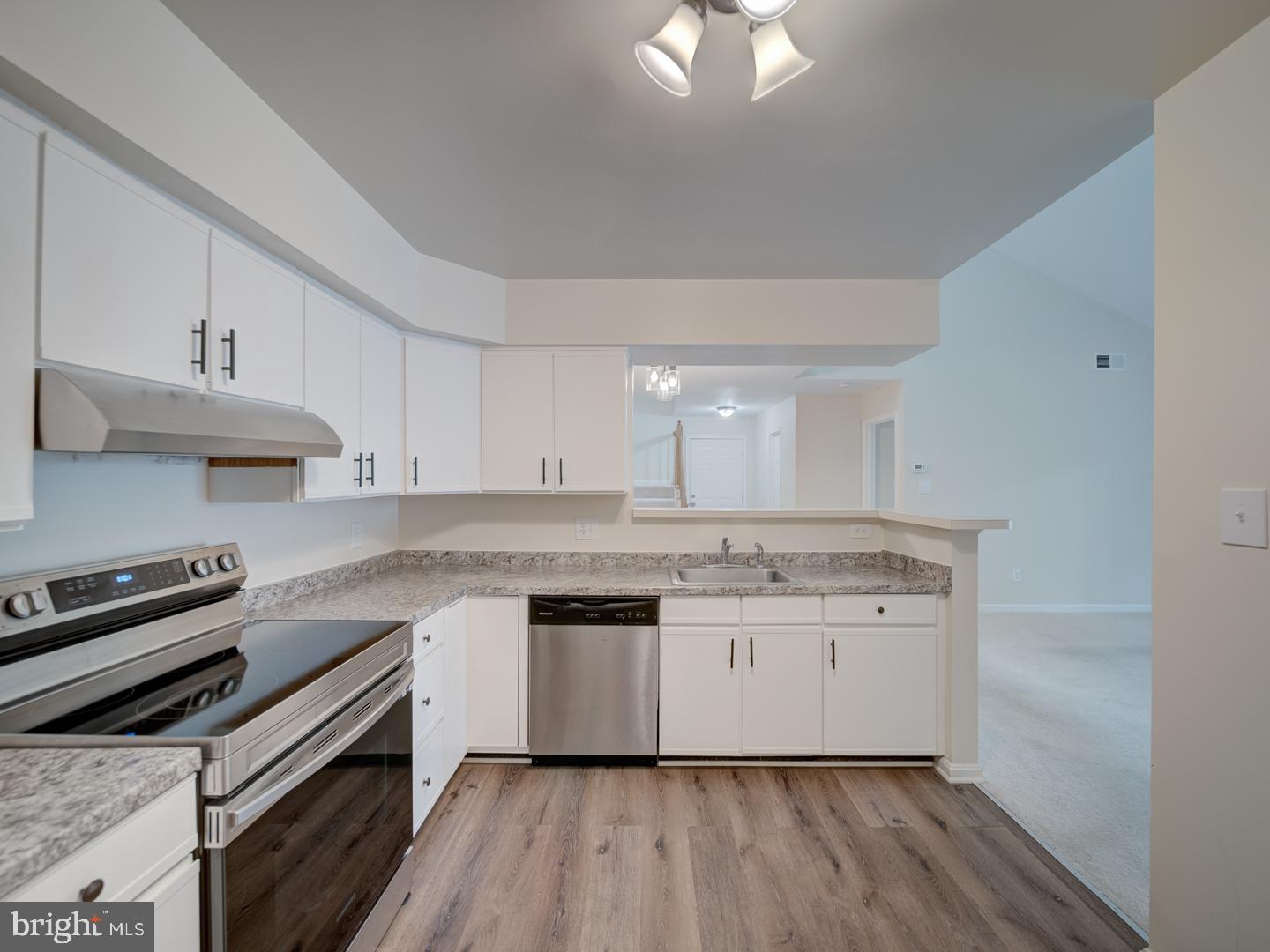 BRISTOL HOUSE - Residential