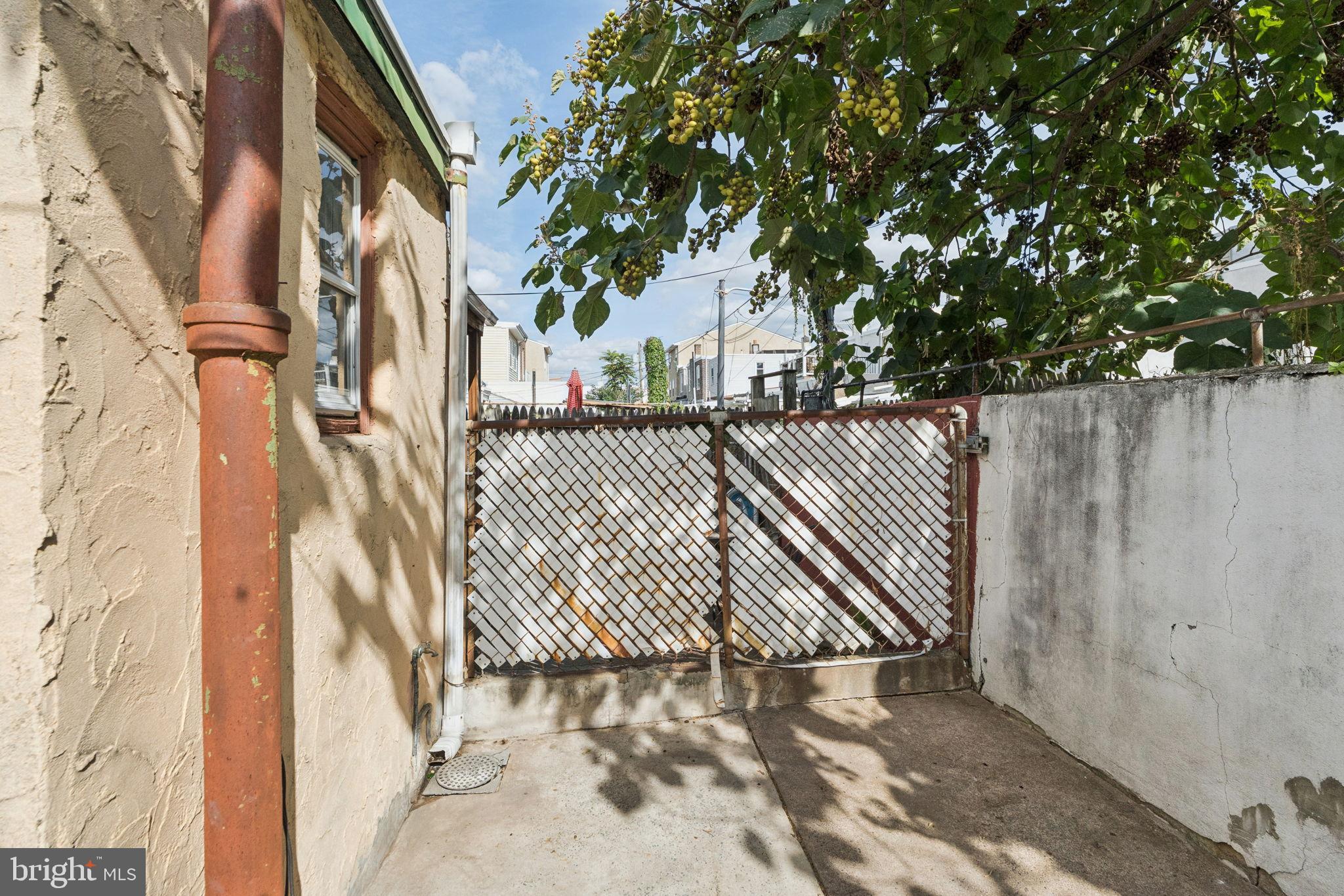 PORT RICHMOND - Residential