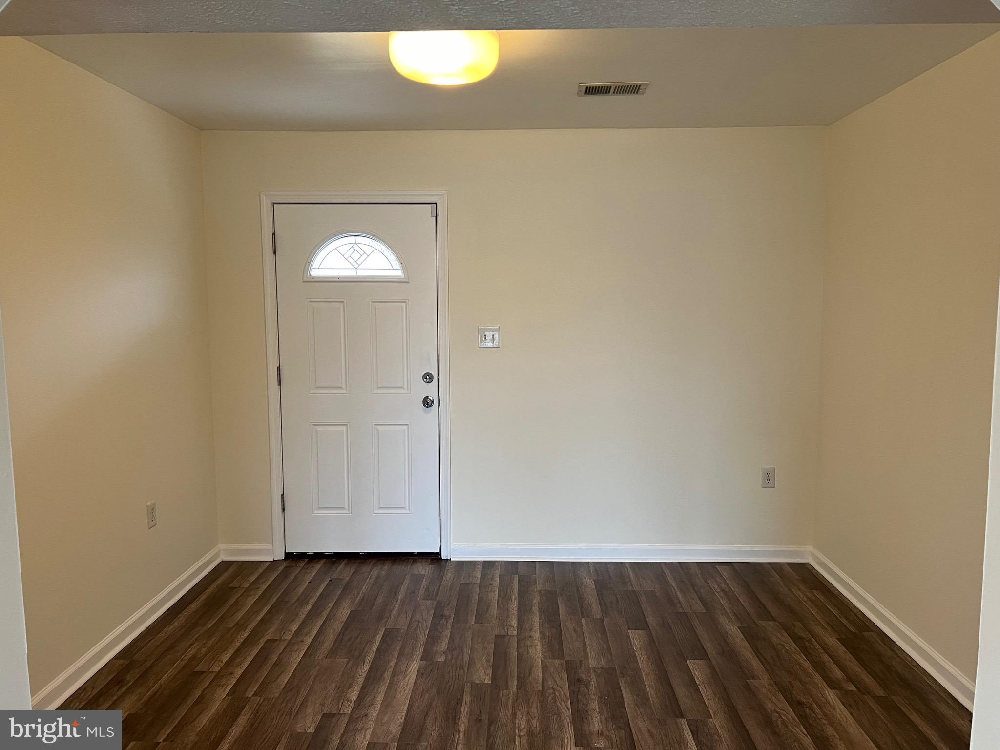 SYCAMORE VILLAGE - Residential Lease