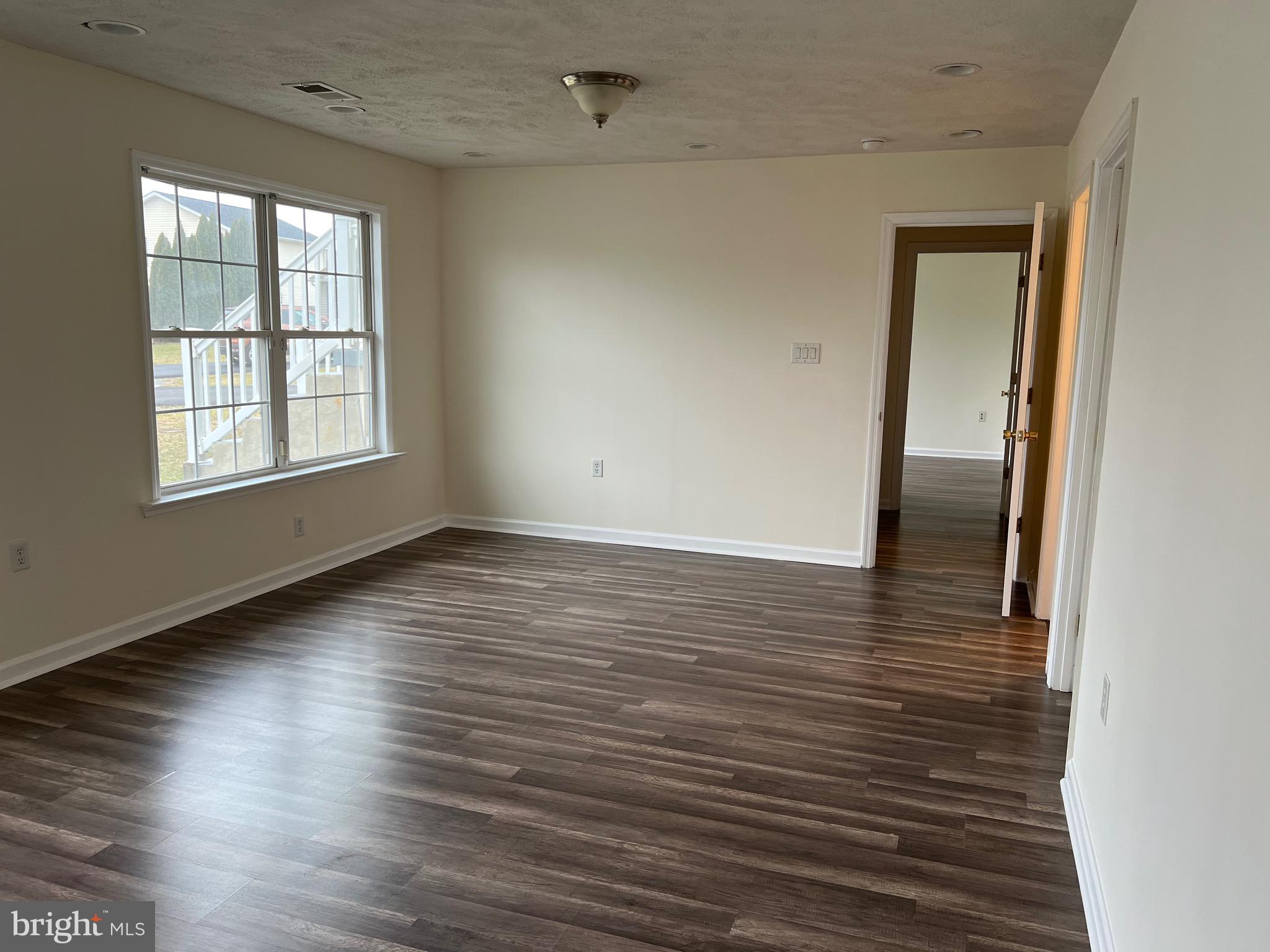 SYCAMORE VILLAGE - Residential Lease