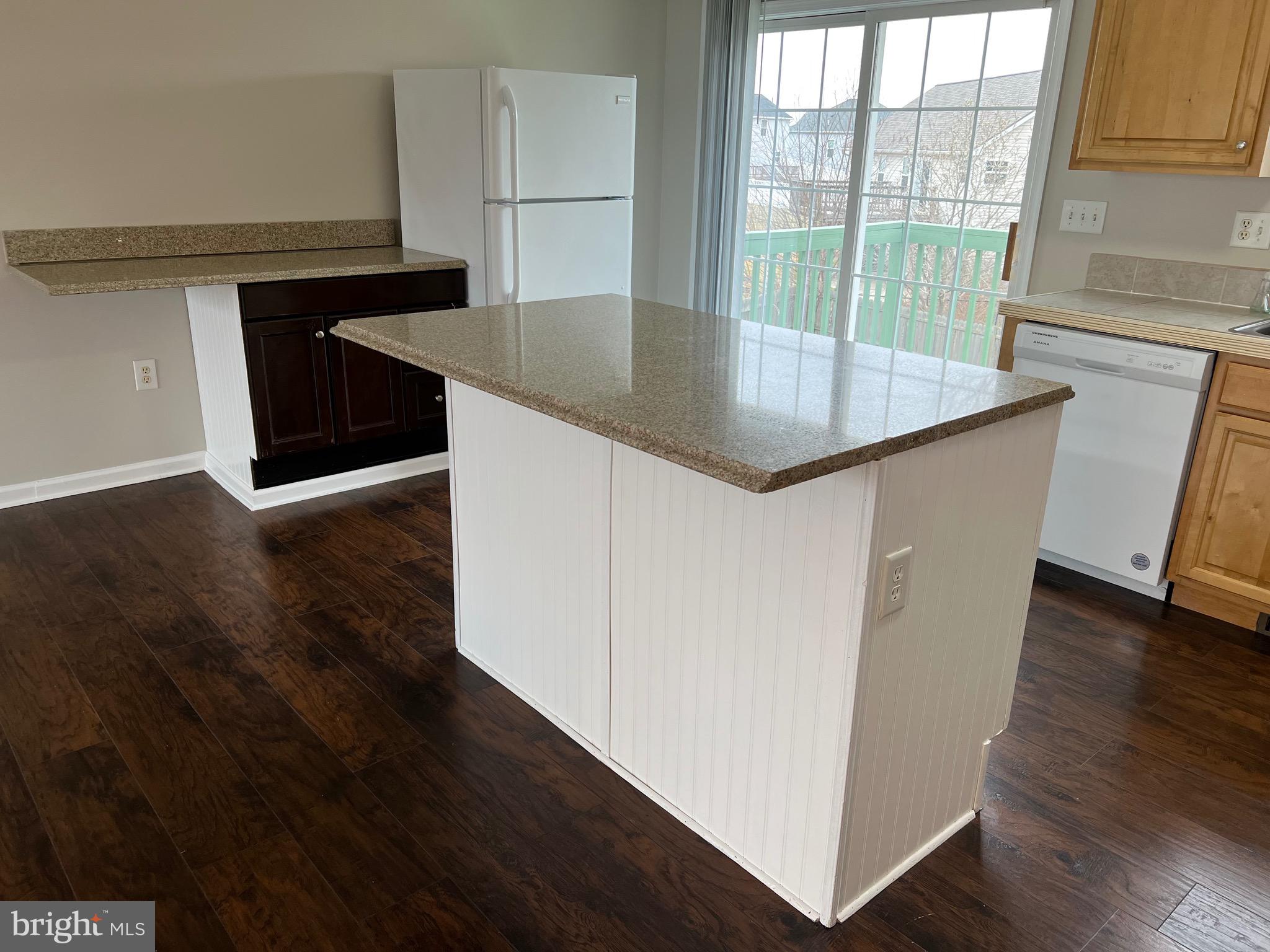 SYCAMORE VILLAGE - Residential Lease