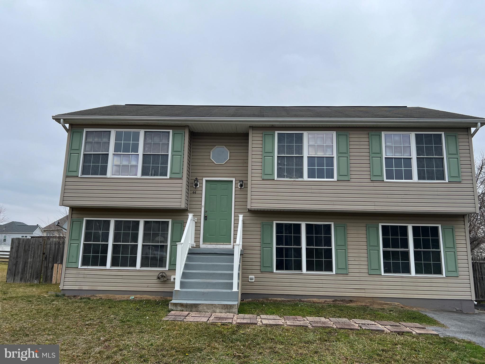 SYCAMORE VILLAGE - Residential Lease