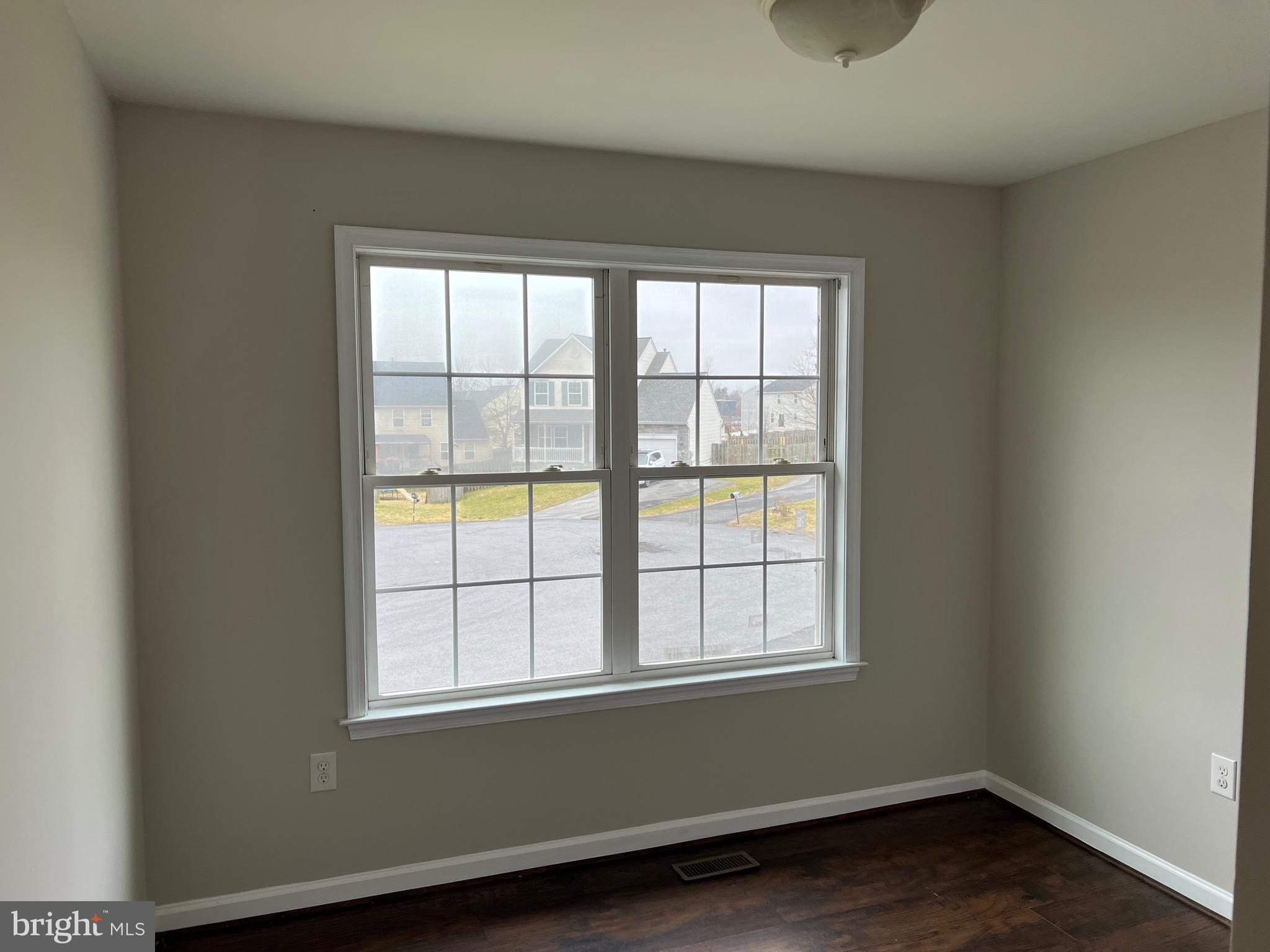 SYCAMORE VILLAGE - Residential Lease