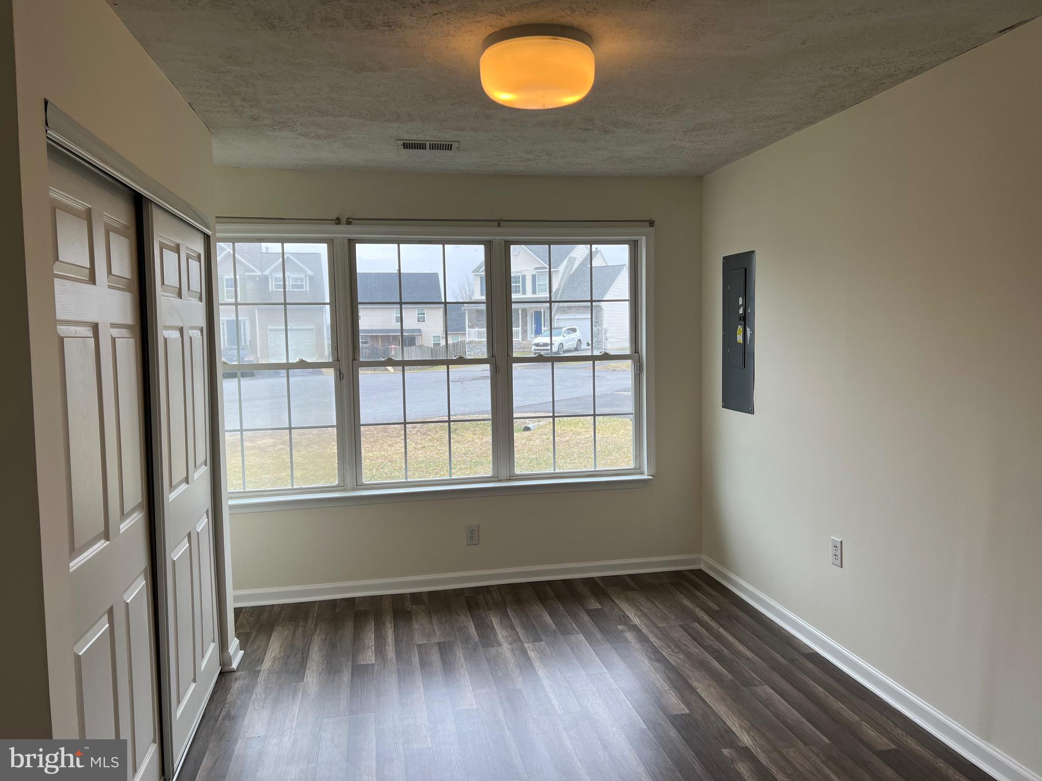 SYCAMORE VILLAGE - Residential Lease