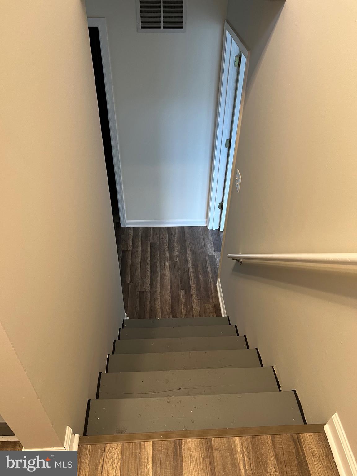 SYCAMORE VILLAGE - Residential Lease