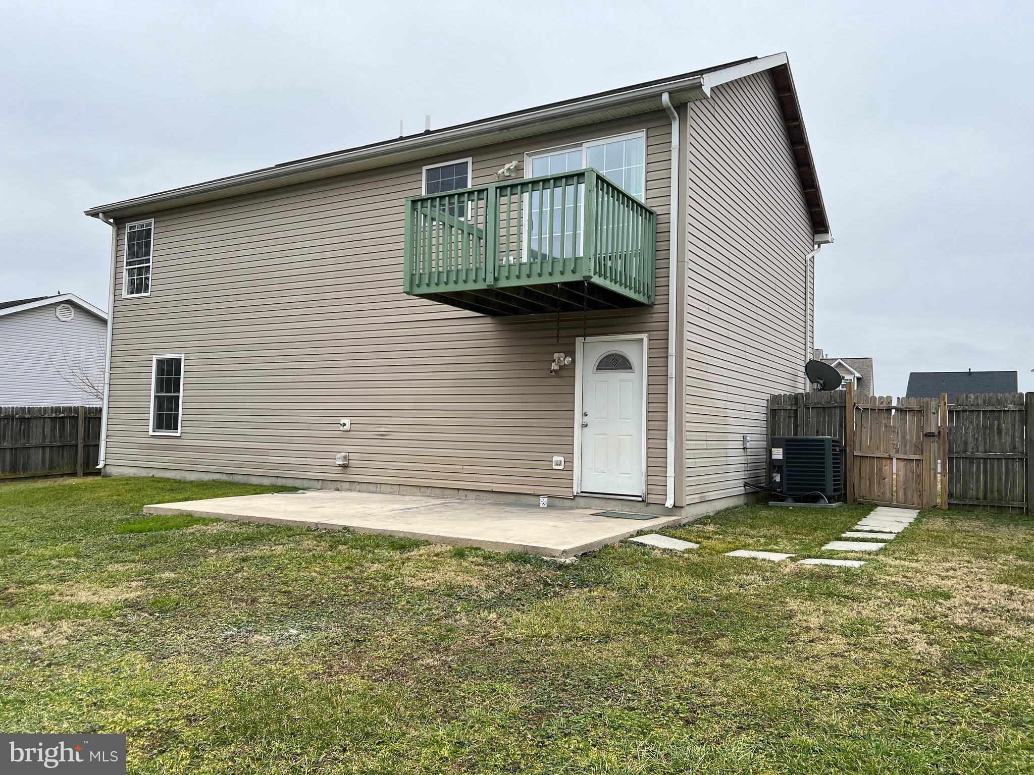 SYCAMORE VILLAGE - Residential Lease