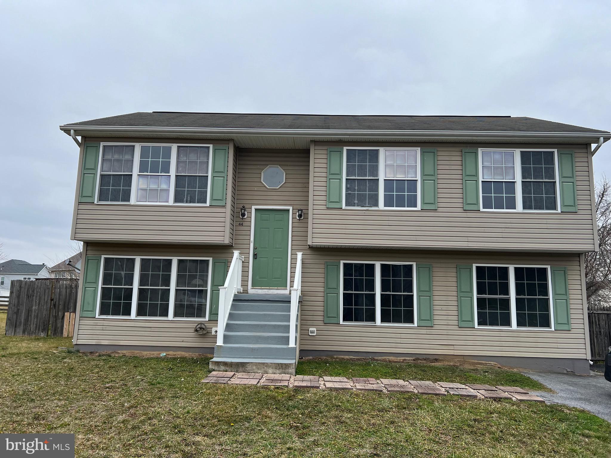 SYCAMORE VILLAGE - Residential Lease