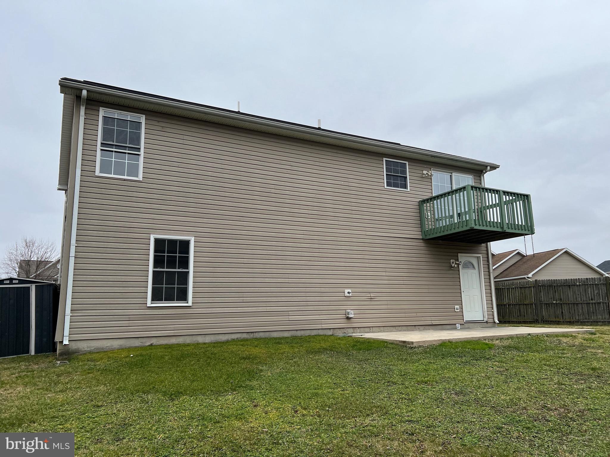 SYCAMORE VILLAGE - Residential Lease