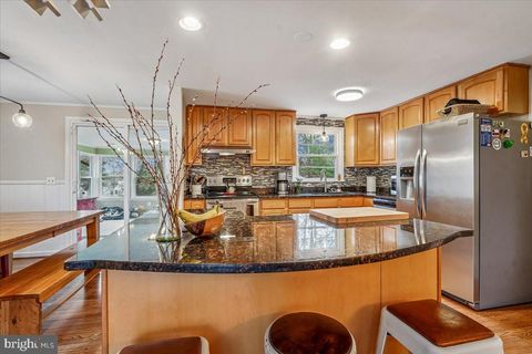 Homes For Sale - 13485 Carapace Court<br/> MANASSAS, VA 20112