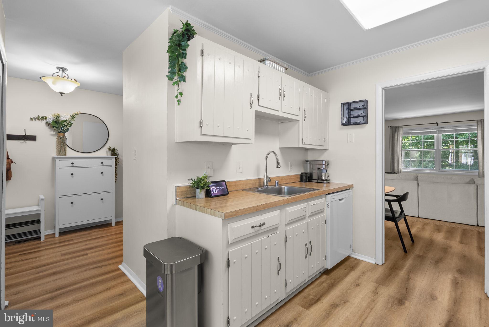 CROFTON MEADOWS - Residential