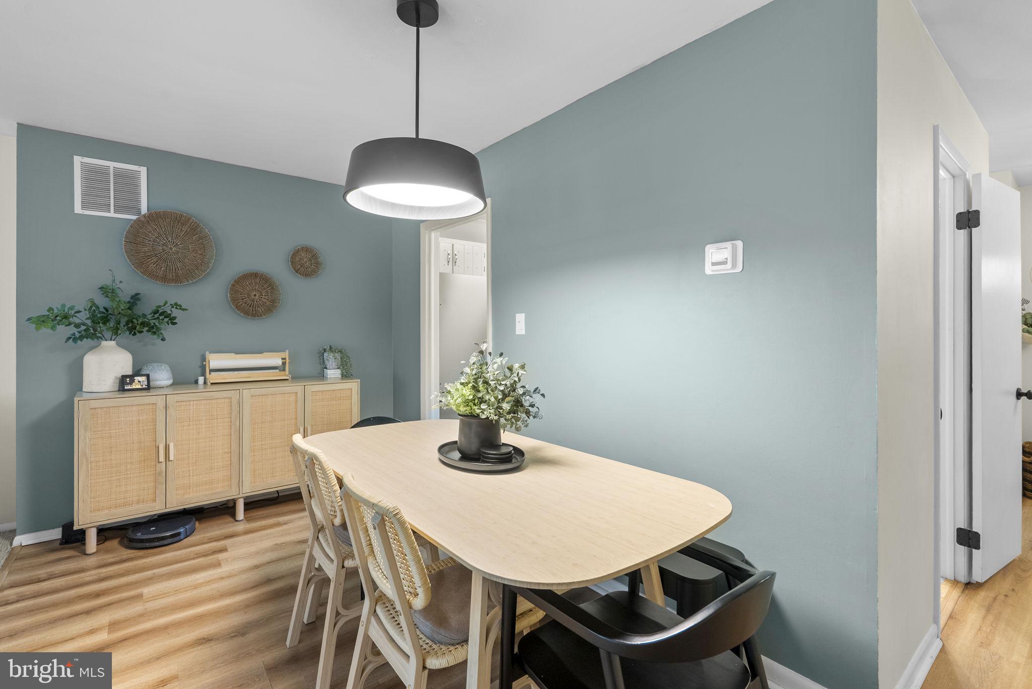 CROFTON MEADOWS - Residential