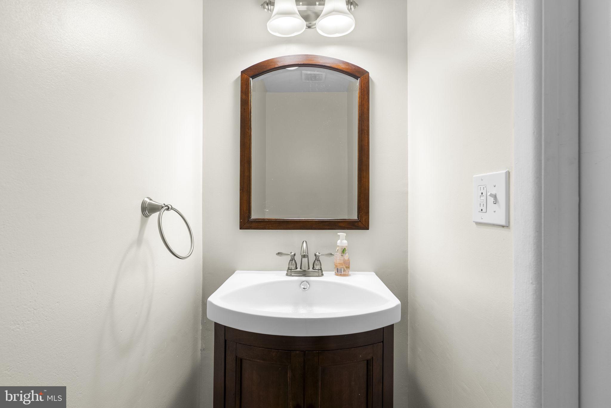 CROFTON MEADOWS - Residential