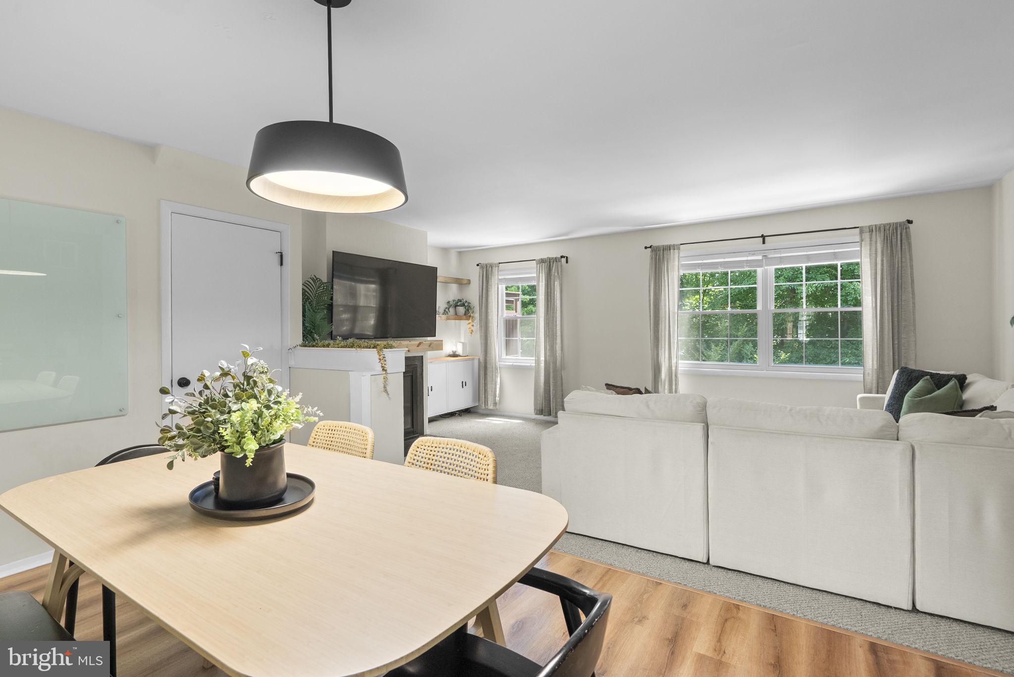 CROFTON MEADOWS - Residential