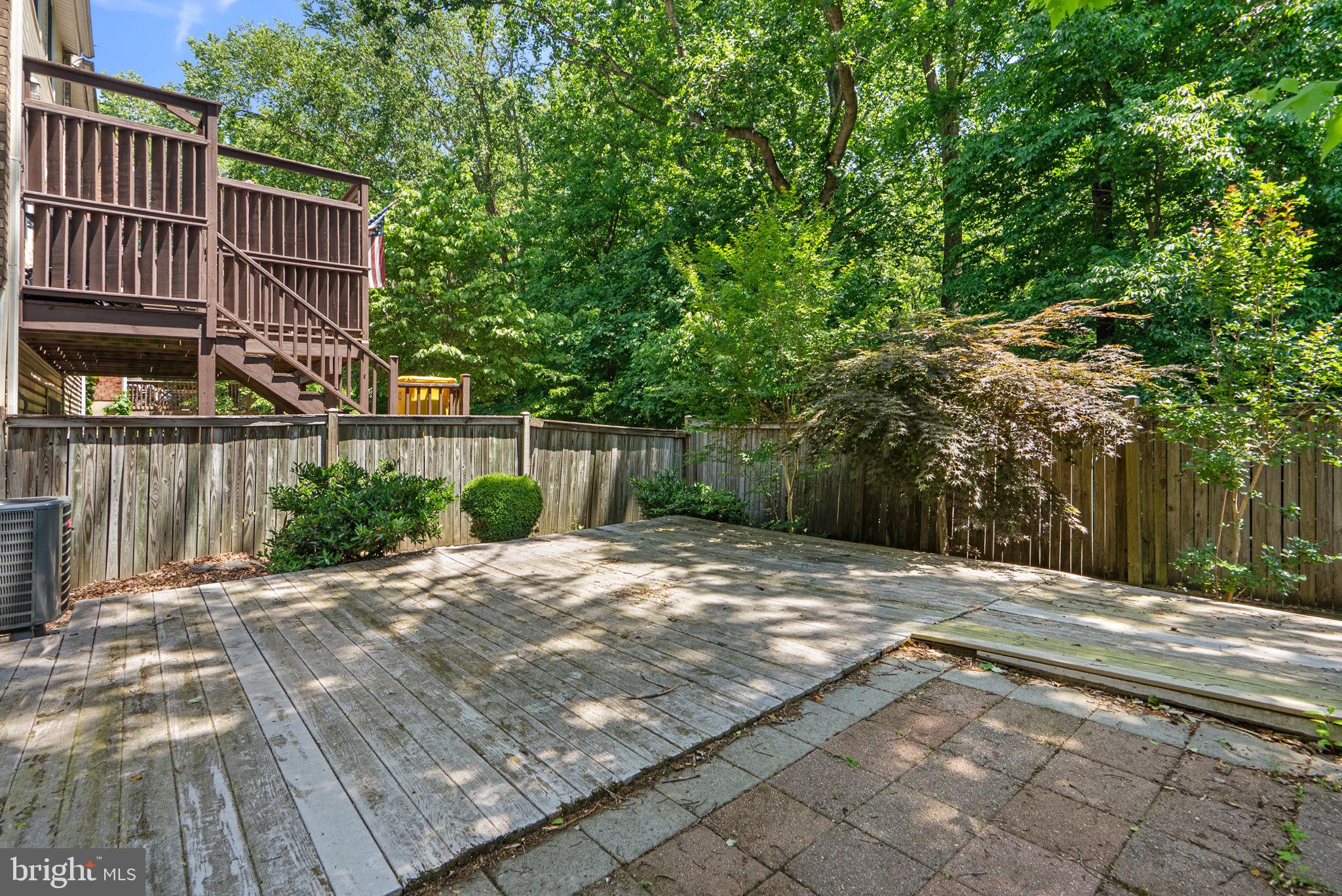 CROFTON MEADOWS - Residential