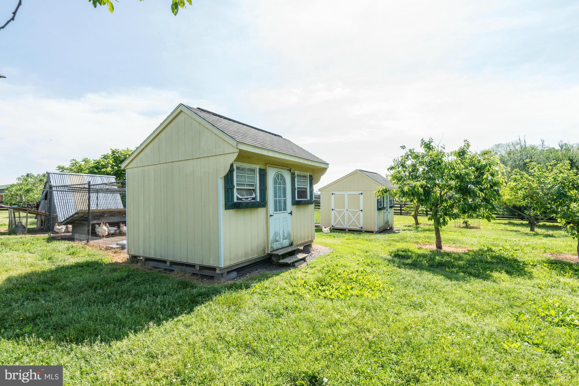 POOLESVILLE OUTSIDE - Farm