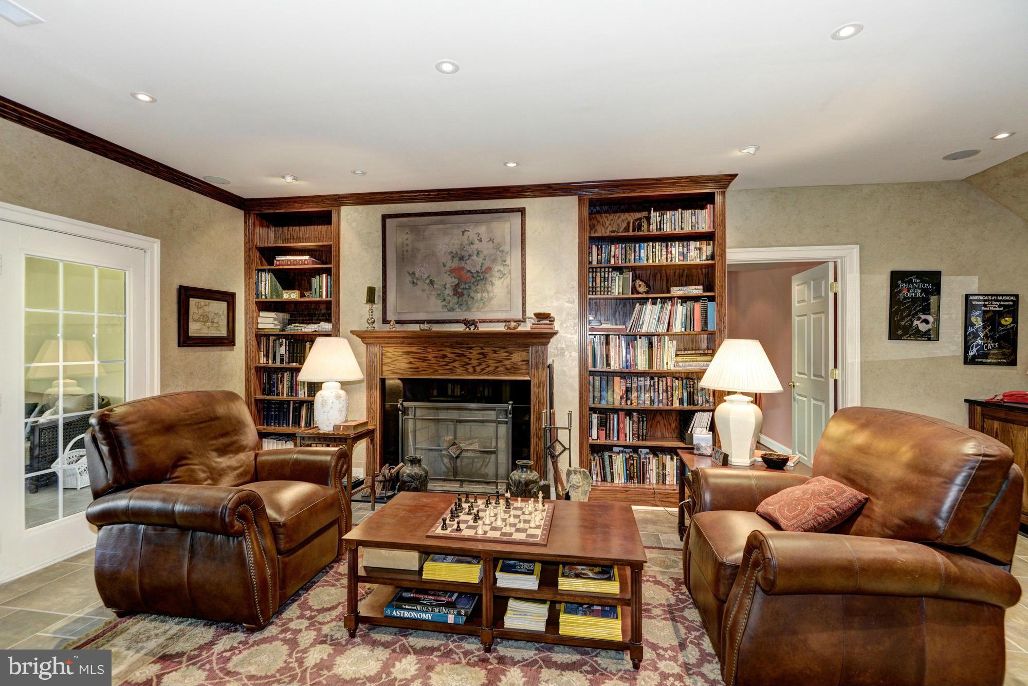 POOLESVILLE OUTSIDE - Farm