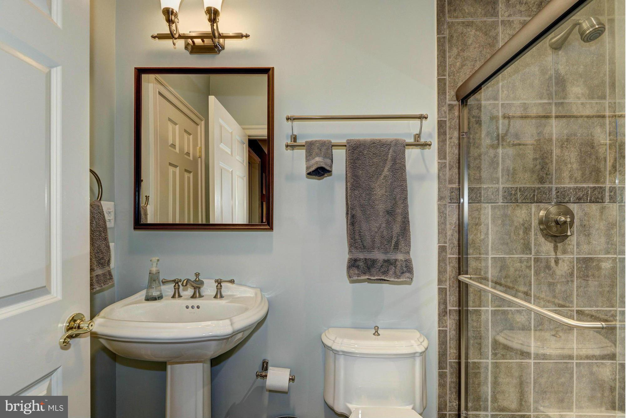 POOLESVILLE OUTSIDE - Farm