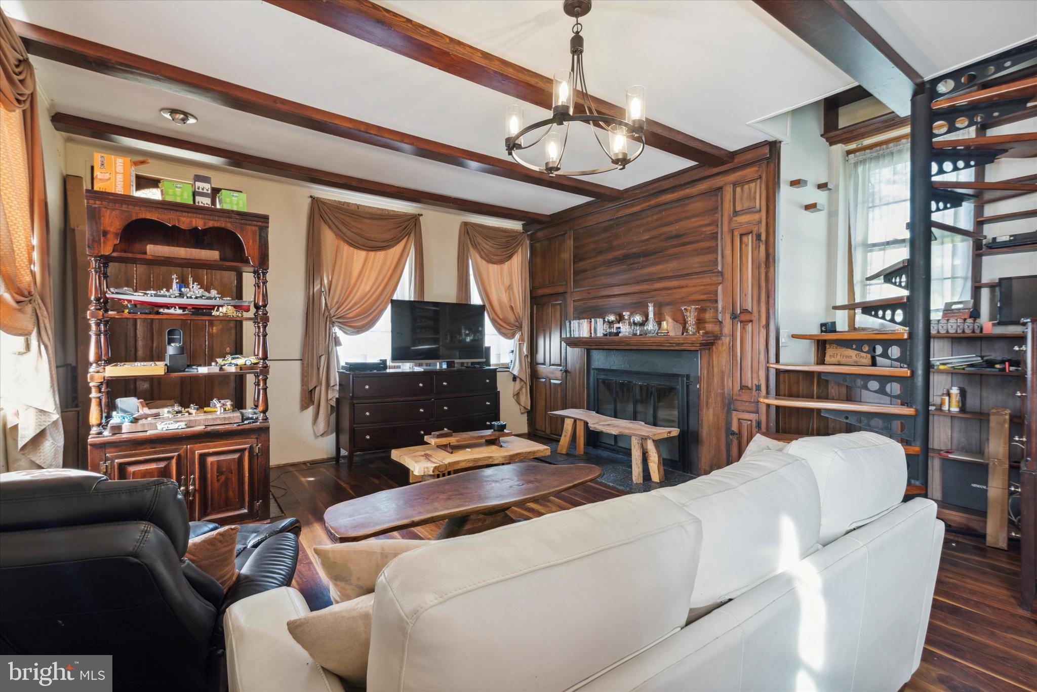 SPRINGFIELD - Residential