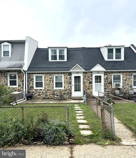 Townhouse For Sale - 1166 Oxford Avenue<br/> PHOENIXVILLE, PA 19460