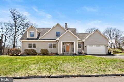 37 MAPLE TERRACE HILLSBOROUGH NJ 08844