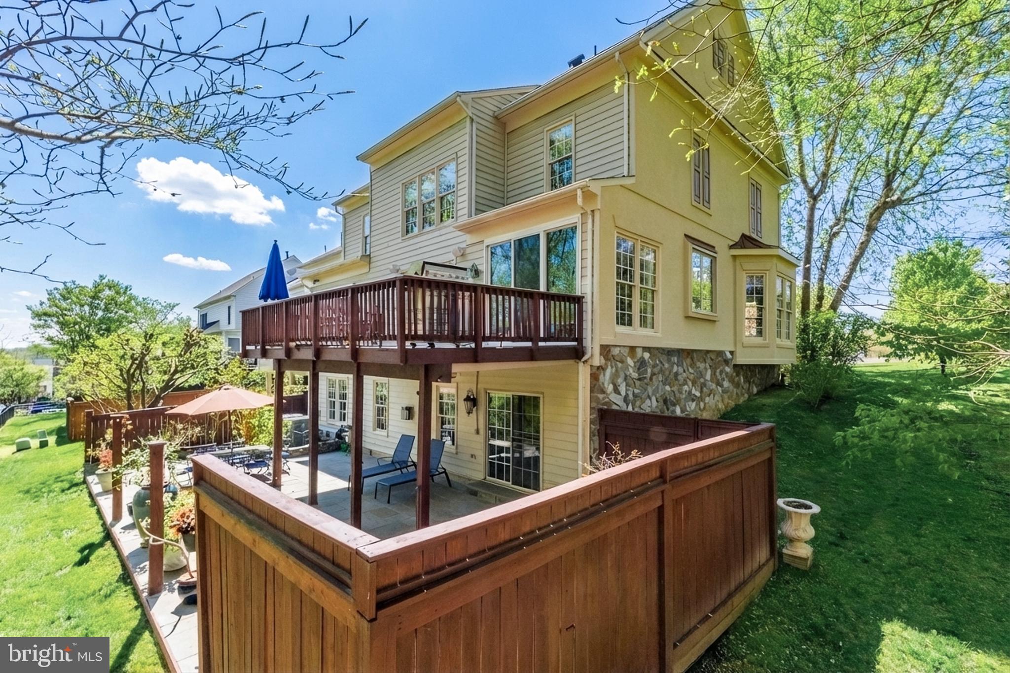 6256 KINGFISHER LANE