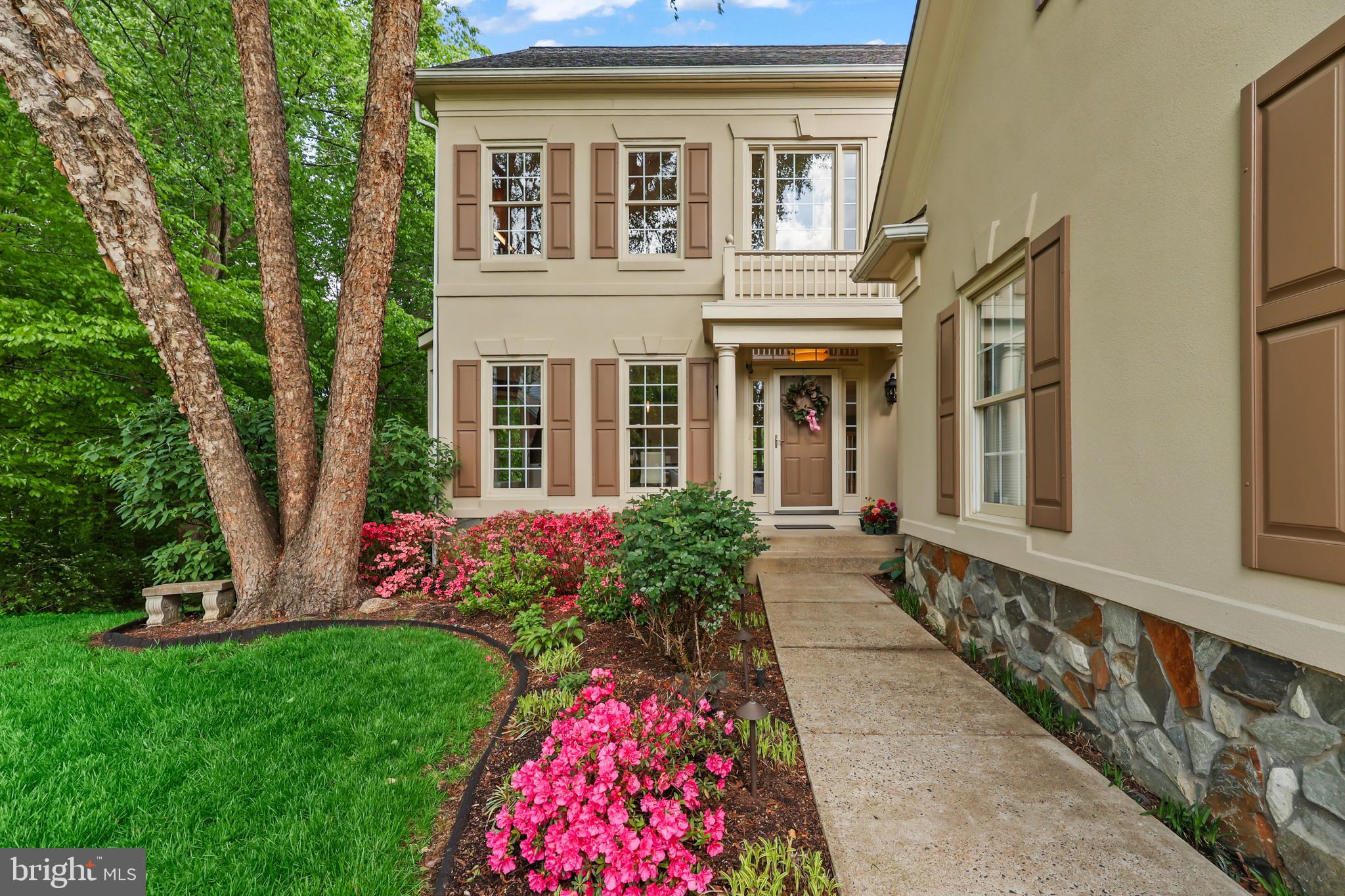 6256 KINGFISHER LANE