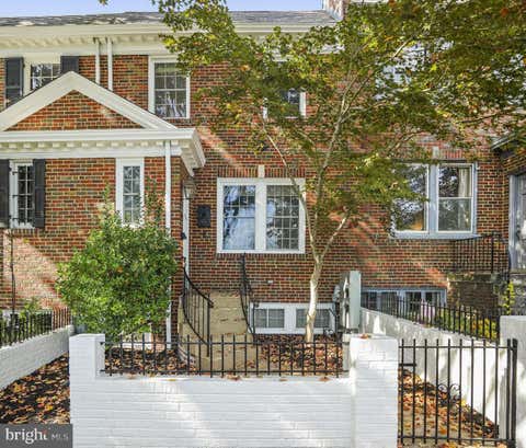 Photo of 1920 35th Street NW, WASHINGTON, DC 20007 (MLS # DCDC2277582)